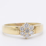 Anello a fiore con fede in oro giallo 14K con diamanti di taglio brillante (0.50ctw ca.), anni ‘80