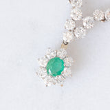Collier vintage in oro bianco 18K con smeraldo (0.40ct ca.) e diamanti di taglio brillante (2.10ctw ca.), anni ‘80