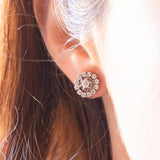 Orecchini a margherita vintage in oro bianco 18K con diamanti di taglio brillante (1ctw ca.), anni ‘60/‘70