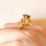 Anello vintage in oro giallo 14K con tormalina verde (1.30ct ca.) e diamanti, anni ‘60