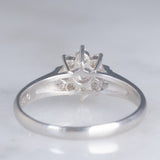 Anello a fiore vintage in platino con diamanti di taglio brillante (0.32ctw), anni ‘70/‘80