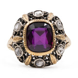 Anello vintage in stile antico in oro giallo 18K e argento con zaffiro porpora sintetico e diamanti di taglio rosetta