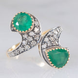 Anello contrarier vintage in stile antico in oro giallo 18K e argento con smeraldi (1.20ctw ca.) e diamanti di taglio rosetta (0.24ctw ca.), anni ‘60