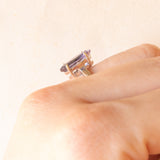 Anello vintage in oro bianco 9K con iolite di taglio marquise (1.10ct ca.), anni ‘80 ca.