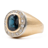 Anello vintage in oro giallo 18K con zaffiro (1ct ca.) e diamanti di taglio brillante (0.14ctw ca.), anni '70