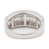 Anello vintage in platino 900 con diamanti di taglio brillante e baguette per un totale di 2ct