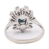 Anello vintage a margherita in oro bianco 14k con zaffiro (1ct) e diamanti (0,24ctw)