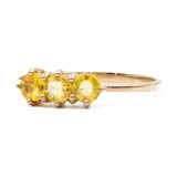 Anello vintage trilogy in oro giallo 9k con zaffiri gialli