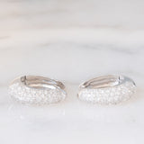 Orecchini a cerchio vintage in oro bianco 18K con pavé di diamanti (1ctw ca.), anni ‘80
