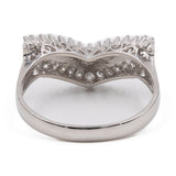 Anello vintage a "V" in platino 900 e diamanti (0,68ctw)