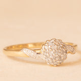 Anello a fiore vintage in oro giallo e bianco 9K con diamanti (0.10ctw ca.), anni ‘70