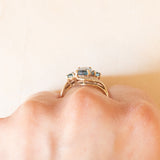 Anello vintage in oro giallo e bianco 9K con topazi azzurri (1.30ctw ca.) e diamanti, anni ‘90/anni ‘2000