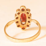 Anello a fiore vintage in oro giallo 8K con granati (1.30ctw ca.), anni ‘70
