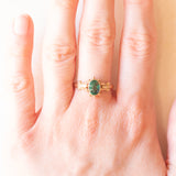 Anello vintage in oro giallo 9K con smeraldo sintetico (0.65ct ca.), anni ‘50