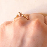 Solitario vintage in oro giallo 9K con diamante di taglio brillante (0.18ct ca.), anni ‘40