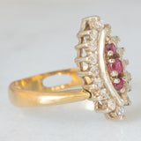 Gioiello vintage 2 in 1 e convertibile da anello a ciondolo in oro giallo e bianco 14K con rubini (0.12ctw ca.) e diamanti di taglio brillante (0.32ctw ca.), anni ‘70/‘80