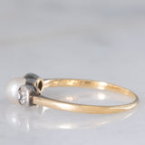 Trilogy antico in oro giallo 14K e argento con diamanti di taglio vecchia miniera (0.20ctw ca.) e perla bianca, anni ‘10/‘20