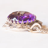 Collana con catenina in oro bianco 14K e con ciondolo in argento con inserto a forma di ibisco cinese e con ametista (14ct ca.) e perline bianche