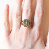 Anello vintage in oro giallo 14K con spinelli verdi sintetici (1.60ctw ca.), anni ‘60/‘70
