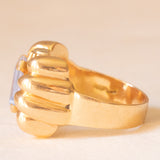 Anello vintage a fiocco in oro giallo 18K con spinello azzurro sintetico (2.50ct ca.), anni ‘50