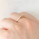 Solitario vintage in oro giallo 9K con diamante di taglio brillante (0.10ct ca.), anno 1982