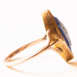 Anello a navette vintage in oro giallo 9K con jasperware rappresentante la dea Diana, anni ‘70