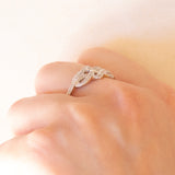 Anello vintage in oro giallo e bianco 9K con diamanti