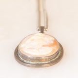 Collana antica con catenina in argento e con ciondolo in argento con cammeo, primi del ‘900