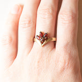 Anello vintage in oro giallo 9K con granati (0.60ctw ca.), anni ‘50