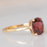 Solitario moderno in oro giallo 10K con granato (1.90ct ca.), anno 2017