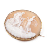 Spilla antica in oro 18k con cammeo su conchiglia raffigurante "Zeus e Ebe", primi del '900
