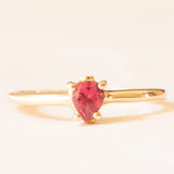 Anello vintage in oro giallo 10K con spinello rosa sintetico (0.30ct ca.) e diamanti