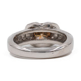 Anello vintage in platino 900 con diamante centrale brown di 1,01ct e contorno di diamanti bianchi (0,32ctw)
