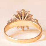Anello a margherita vintage in oro giallo e bianco 9K con zaffiro (0.60ct ca.) e diamanti (0.14ctw ca.), anno 1991