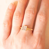 Anello vintage in oro giallo 9K con diamanti di taglio carré (0.30ctw ca.), anno 2016