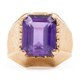 Anello vintage in oro giallo 18k con zaffiro sintetico viola, anni '60