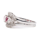 Anello in oro bianco 18k con diamanti (0,70ctw) e rubini