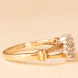 Anello a fiore vintage in oro giallo e bianco 9K con diamanti (0.10ctw ca.), anni ‘70/‘80
