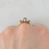 Anello a fiore vintage in oro giallo 8K con ametiste (0.30ctw ca.) e opali, anni ‘80