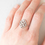 Anello antico in platino con diamanti di taglio vecchia miniera e di taglio rosetta (0.75ctw ca.), anni ‘10/‘20