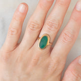 Anello vintage in oro giallo 8K con agata verde, anni ‘60/‘70