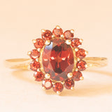 Anello a margherita vintage in oro giallo 9K con granati (1.40ctw ca.), anno 2006