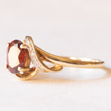 Anello vintage in oro giallo e bianco 9K con granato e cubic zirconia, anni ‘70/‘80