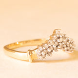 Anello a “V” vintage in oro giallo e bianco 9K con diamanti (0.15ctw ca.), anni ‘70/‘80