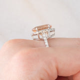 Anello a margherita vintage in platino con morganite (5.20ct) e diamanti (0.85ctw), anni ‘2000