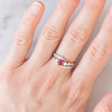 Anello vintage in platino con rubino (0.37ct) e diamanti (0.43ctw), anni ‘90/anni ‘2000