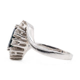 Anello vintage a margherita in oro bianco 14k con zaffiro marquise (1ct) e diamanti (0,60ctw), anni '70