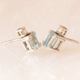 Orecchini vintage in oro bianco 18K con acquamarine (1ctw ca.) e diamanti di taglio brillante (0.16ctw ca.), anni ‘70/‘80