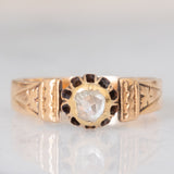 Solitario a fascia antico in oro giallo 14K con diamante di taglio rosetta (0.30ct ca.), fine ‘800/inizio ‘900