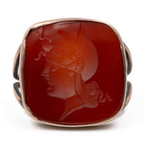 Anello antico in oro rosa 8k con corniola incisa, primi del '900